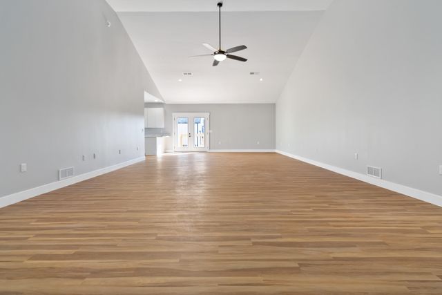 20 Beth Lane, Hustonville, KY 40437