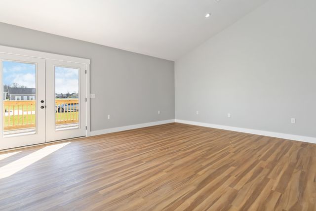 20 Beth Lane, Hustonville, KY 40437