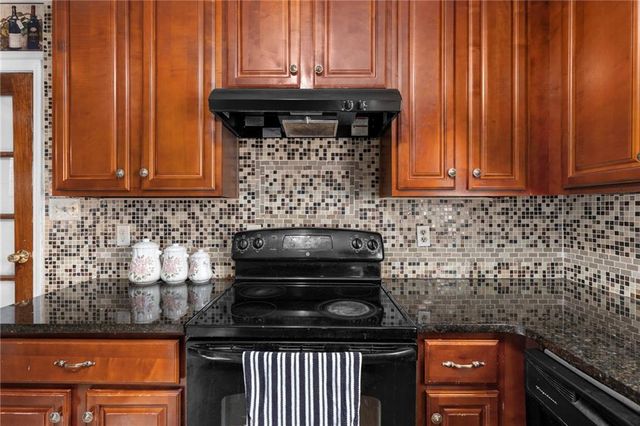 909 Rock Oak Lane, Lawrenceville, GA 30046