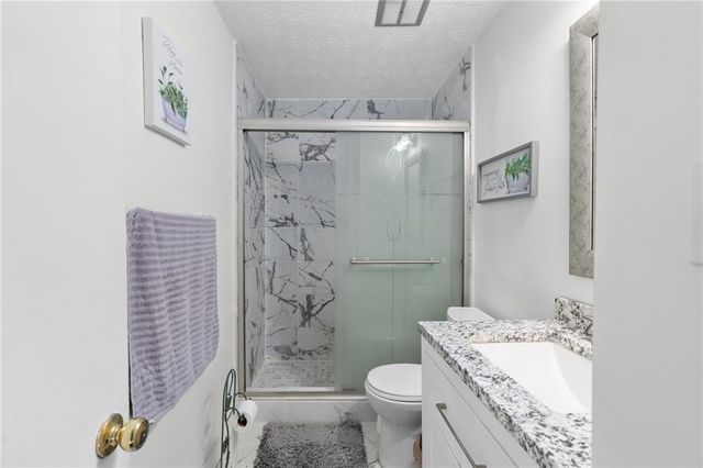 909 Rock Oak Lane, Lawrenceville, GA 30046