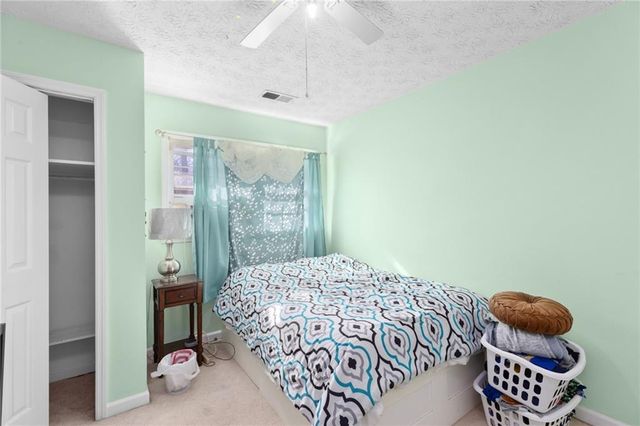 909 Rock Oak Lane, Lawrenceville, GA 30046