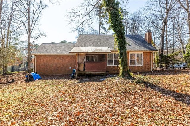 909 Rock Oak Lane, Lawrenceville, GA 30046