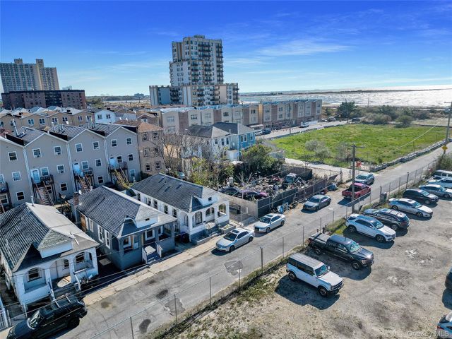 38 Marvin Street, Far Rockaway, NY 11691