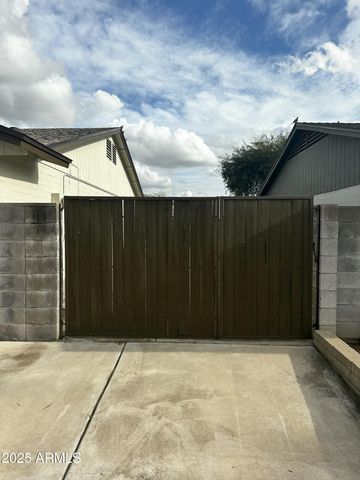 17615 N 35TH Place, Phoenix, AZ 85032