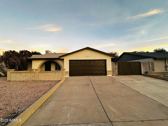 17615 N 35TH Place, Phoenix, AZ 85032