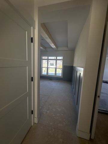 1300 Reda Dr, Clarksville, TN 37042