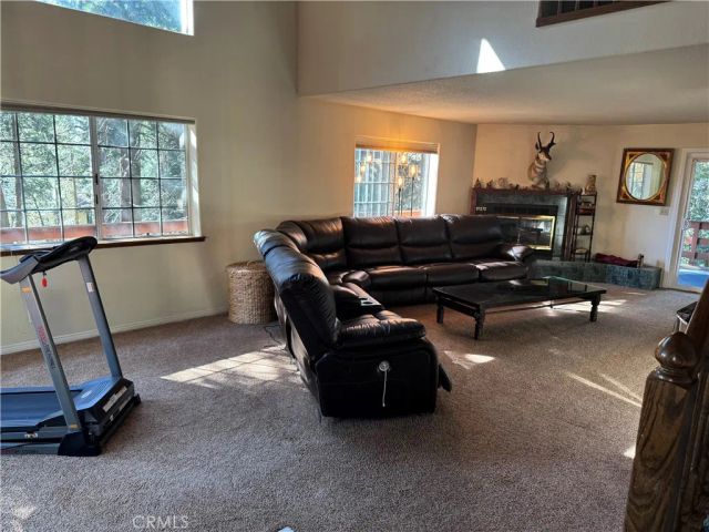 21564 Jobs Peak, Cedarpines Park, CA 92322