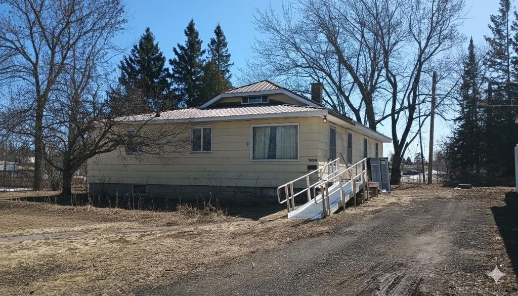 204 Lake Shore Drive, Wakefield, MI 49968