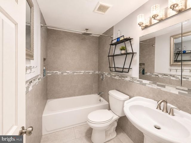 14 RUSCOMBE CT, Willingboro, NJ 08046