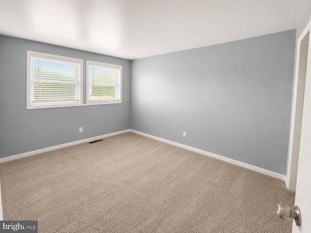 14 RUSCOMBE CT, Willingboro, NJ 08046