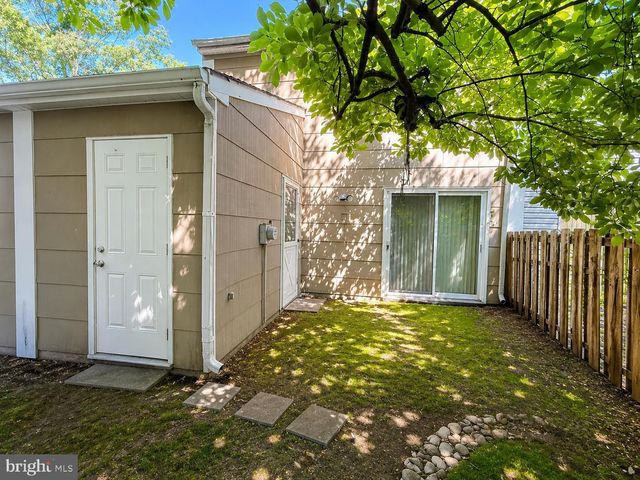 14 RUSCOMBE CT, Willingboro, NJ 08046