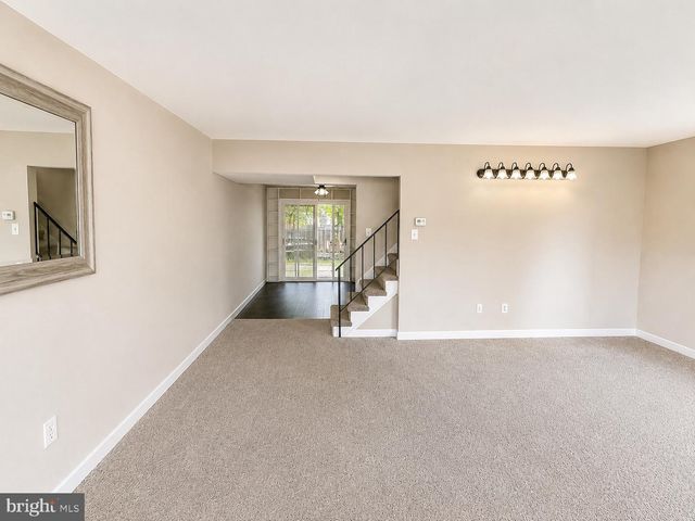 14 RUSCOMBE CT, Willingboro, NJ 08046