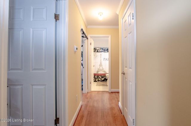 427 S Deepwood Dr, Radcliff, KY 40160