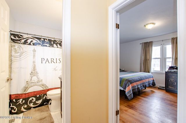 427 S Deepwood Dr, Radcliff, KY 40160