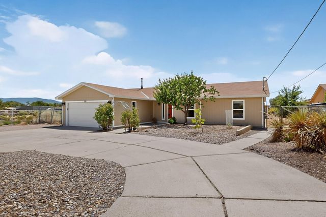 3324 19th Avenue SE, Rio Rancho, NM 87124