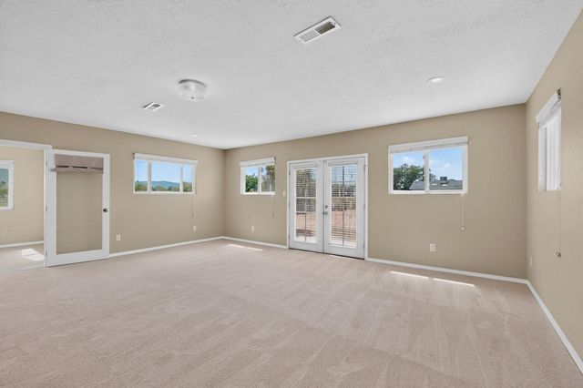 3324 19th Avenue SE, Rio Rancho, NM 87124