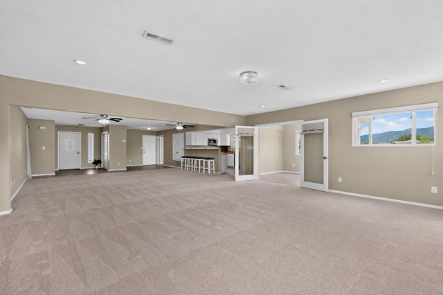 3324 19th Avenue SE, Rio Rancho, NM 87124