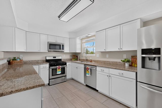 3324 19th Avenue SE, Rio Rancho, NM 87124
