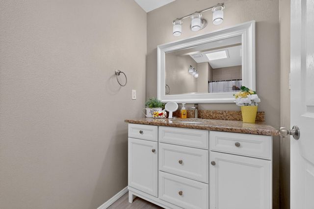 3324 19th Avenue SE, Rio Rancho, NM 87124