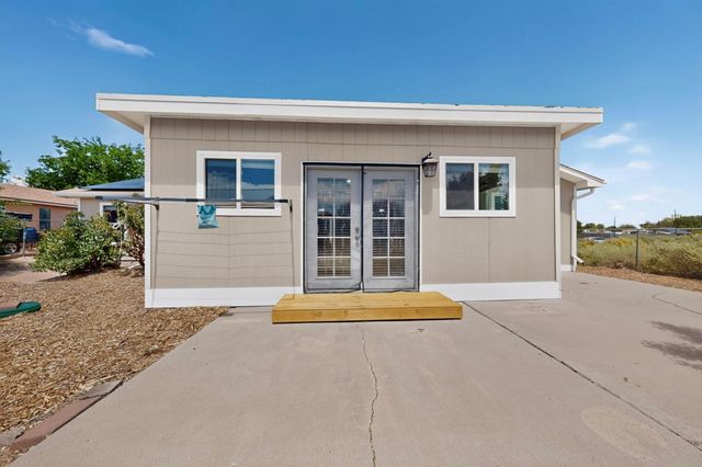 3324 19th Avenue SE, Rio Rancho, NM 87124