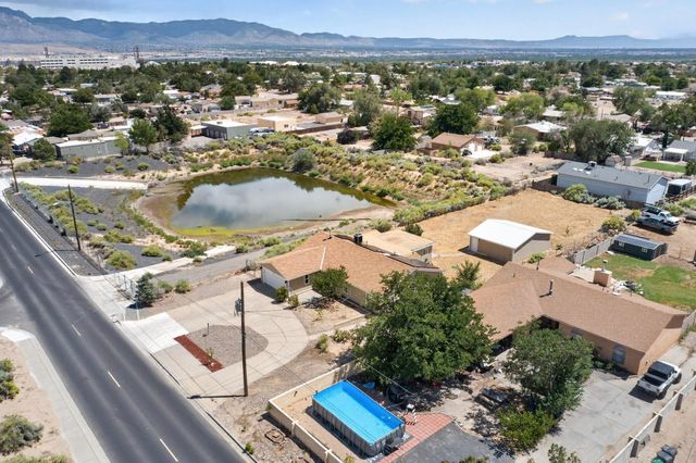 3324 19th Avenue SE, Rio Rancho, NM 87124