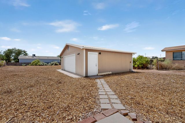3324 19th Avenue SE, Rio Rancho, NM 87124