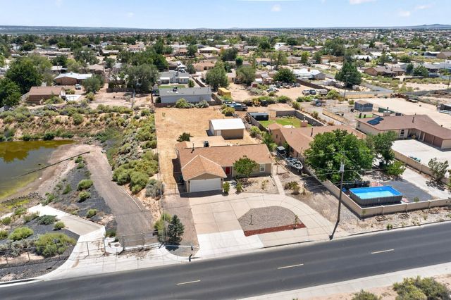 3324 19th Avenue SE, Rio Rancho, NM 87124