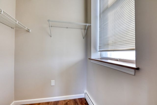 402 River St 4C, Haverhill, MA 01832