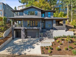 12 HIDALGO St, Lake Oswego, OR 97035