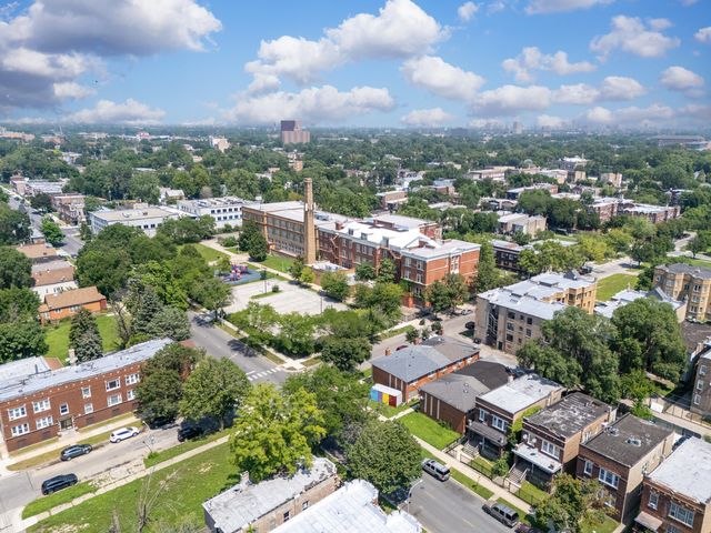 7028 S Carpenter Street, Chicago, IL 60621