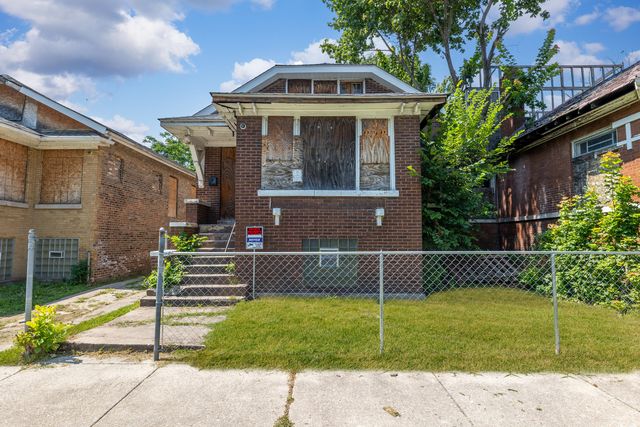 7028 S Carpenter Street, Chicago, IL 60621