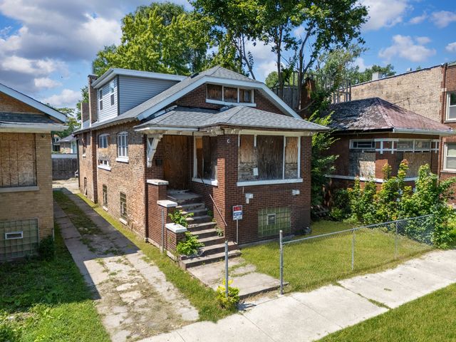 7028 S Carpenter Street, Chicago, IL 60621