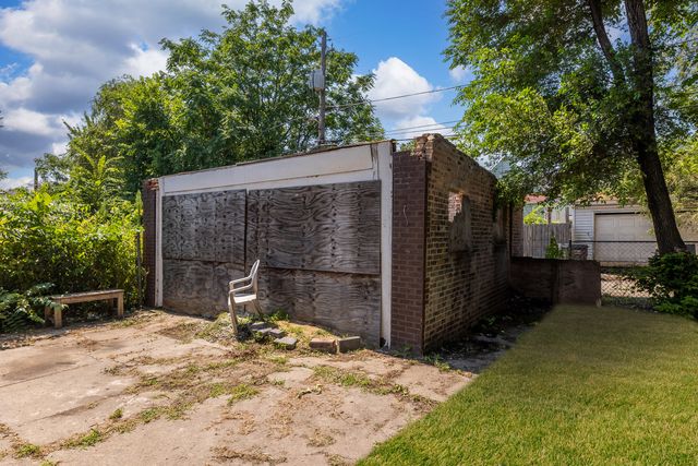 7028 S Carpenter Street, Chicago, IL 60621