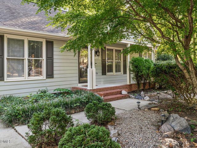 108 Carrousel Lane, Cary, NC 27513