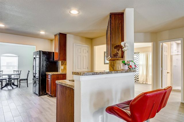 21219 Fox Hillside Way, Humble, TX 77338