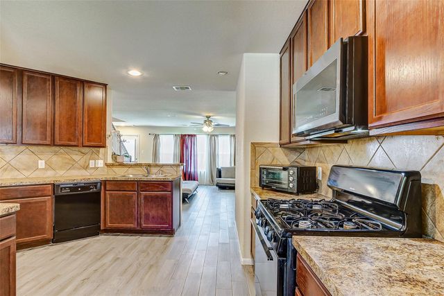 21219 Fox Hillside Way, Humble, TX 77338