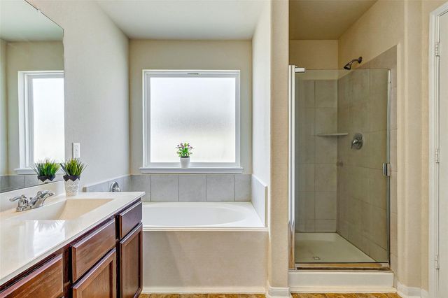 21219 Fox Hillside Way, Humble, TX 77338