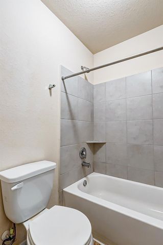 21219 Fox Hillside Way, Humble, TX 77338