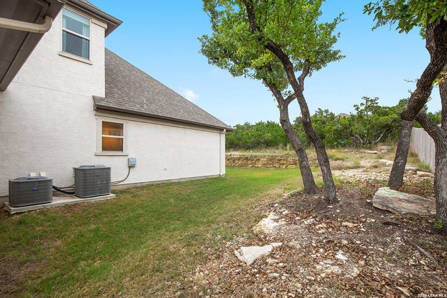 27124 Highland Crest, San Antonio, TX 78260