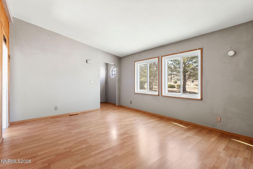 Image 21 of property listing at 1547 Topaz Ranch Drive, Topaz Ranch Estates, NV 89444