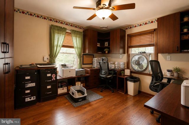 19 PINE TAVERN RD, Elmer, NJ 08318