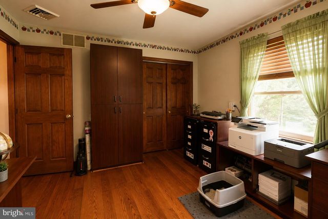 19 PINE TAVERN RD, Elmer, NJ 08318
