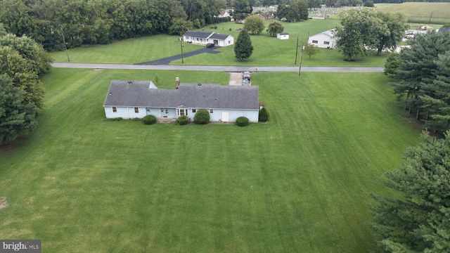 19 PINE TAVERN RD, Elmer, NJ 08318