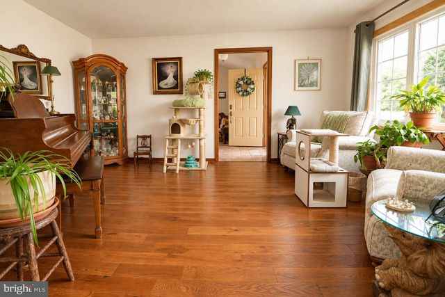 19 PINE TAVERN RD, Elmer, NJ 08318