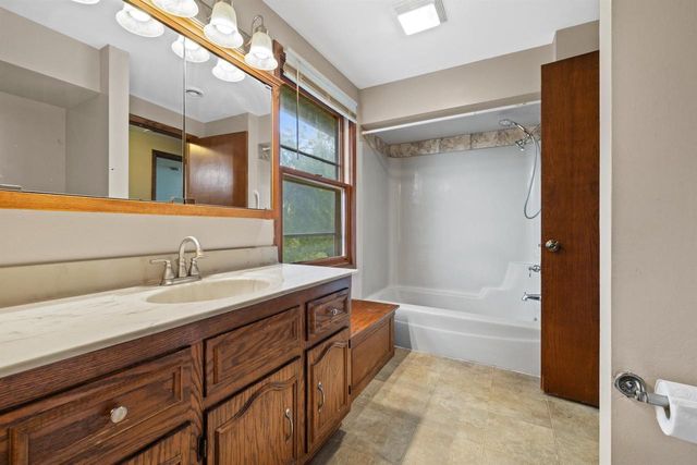 7849 Green Bay ROAD, Kenosha, WI 53142