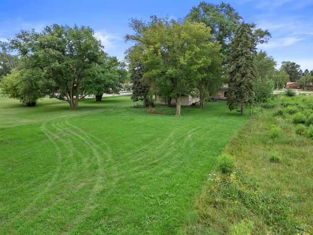 7849 Green Bay ROAD, Kenosha, WI 53142