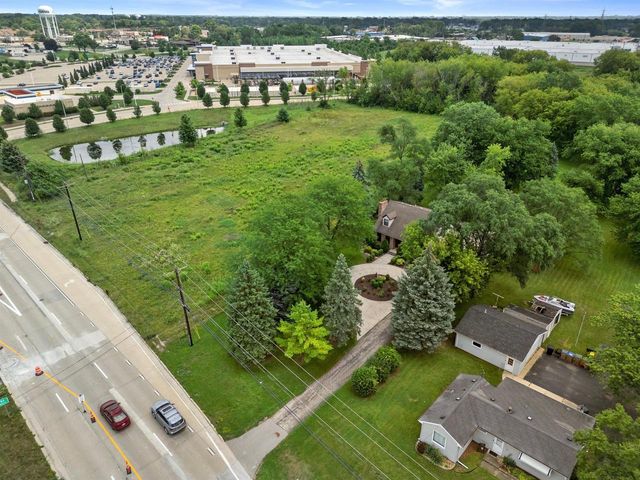 7849 Green Bay ROAD, Kenosha, WI 53142