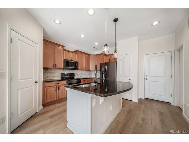 5549 W 72nd Pl, Arvada, CO 80003