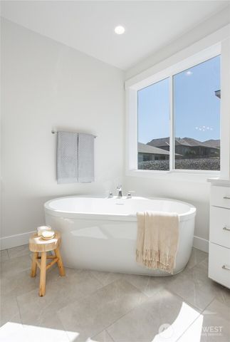 11409 Interlaaken Drive SW, Lakewood, WA 98498