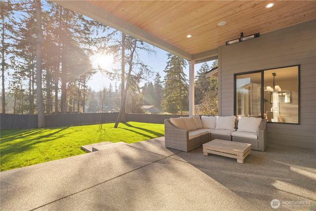 11409 Interlaaken Drive SW, Lakewood, WA 98498